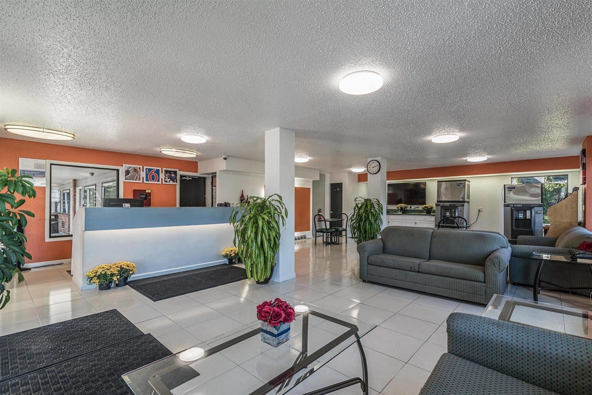 Motel 6 - Albany, Ny - Airport Εξωτερικό φωτογραφία